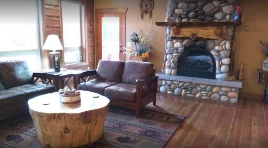 The Great Bear Inn Coram Екстериор снимка
